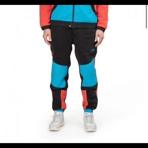 The North Face 90 Extreme Fleece
